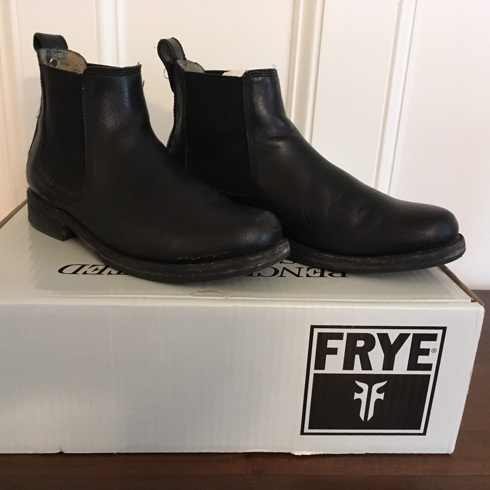 FRYE Women's Veronica Chelsea Boot